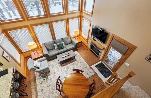 Boyne Falls Condo | Ski Lodge at Boyne Mountain! Sleeps 18, perfect for families/large groups