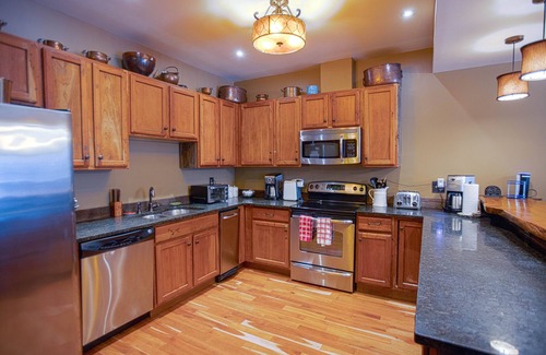 Hunter Condo | Ski on/Ski off, Convenient, Spacious & Extra Clean, Perfect for Large Families