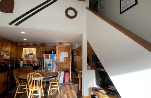 Carrabassett Valley Condo | Ski or Bike In/Out, 2 bed, 2 bath - sleeps 7 - in Snowbrook Village