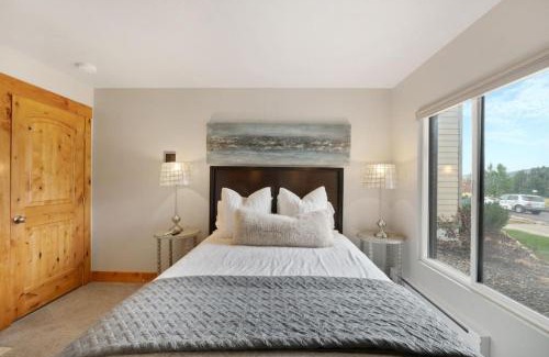 South Snyderville Basin House | Ski Vista Chic Condo Near the Canyons Slopes