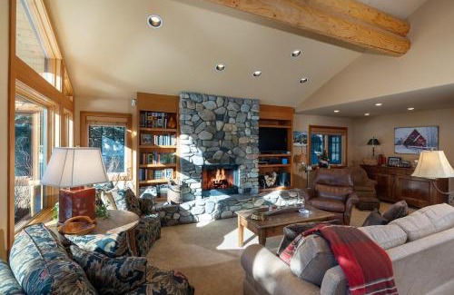 Warm Springs House | Ski Way Home Steps to the Warm Springs Lift