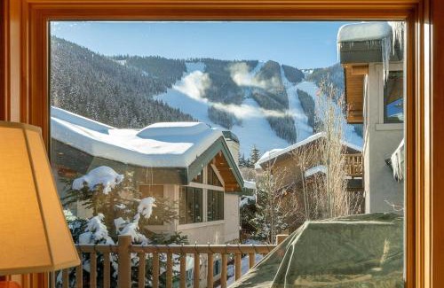 Warm Springs House | Ski Way Home Steps to the Warm Springs Lift