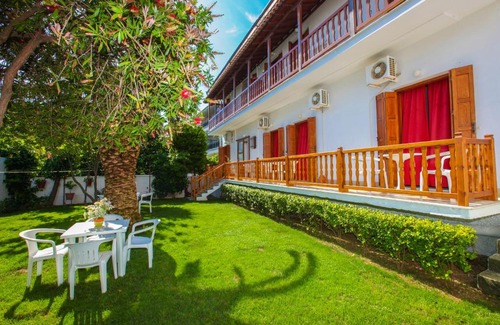 Skiathos Town Apartment | Skiathos House