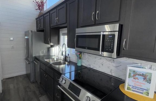 Parker Strip House | Skibatical at Roadrunner Resort