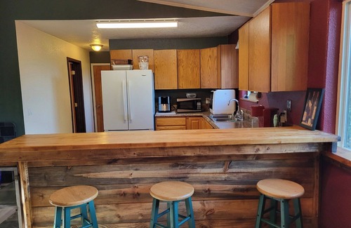 Sterling Cabin | Skilak Ridge Retreat - Kenai Peninsula Basecamp