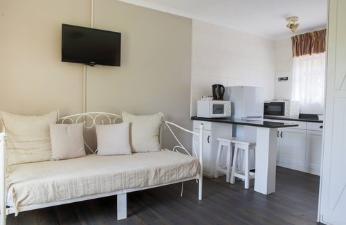Trawal Bed & Breakfast | Skilpadvlei Wine Farm