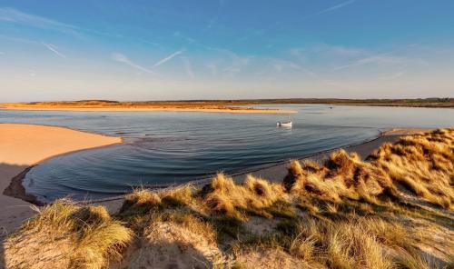 North Creake House | Skimming Stones