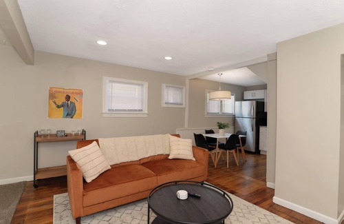 Brook Park House | Skip the Hotel – Stay in Style & Comfort