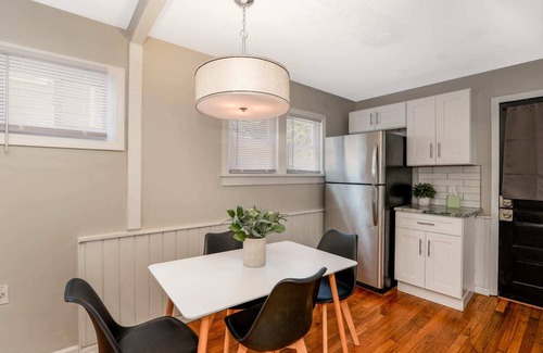 Brook Park House | Skip the Hotel – Stay in Style & Comfort