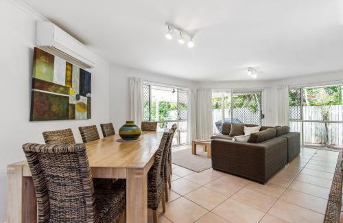 Noosaville House | Skippers Place