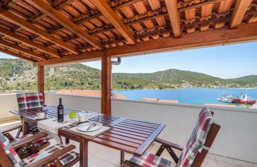 Vinisce Apartment | Skoro Residence