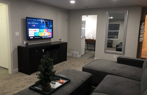 Sioux Falls Apartment | Skots Villa Upper East. Centrally located near Sanford Medical Center & Midco.