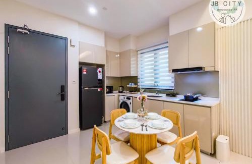 Taman Bukit Mewah Apartment | Skudai Paradigm Mall by RR JBcity