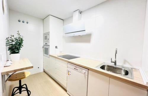 Hacienda Bizcochero Apartment | Sky Garden & seasonal pool views by ELE Apartments