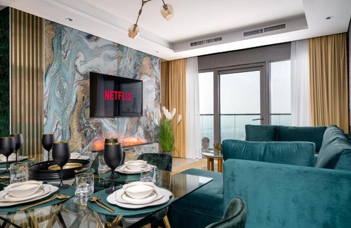 Downtown Dubai Apartment | Sky-high Oasis Burj Khalifa Views, Rooftop Infinity Pool, 3BR apartment in Paramount Hotel Midtown