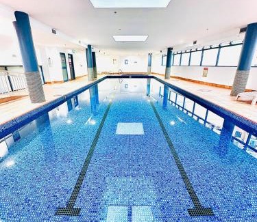 Haymarket Apartment | Sky-High Sydney City Escape , Pool, Gym, FREE CBD Parking
