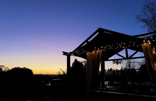 Ithaca House | Sky Horizon Retreat