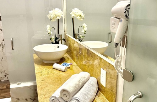 Downtown Cancun Hotel | Sky Inn Cancun
