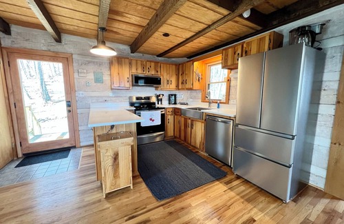 West Jefferson Cabin | Sky Retreat West Jefferson, NC