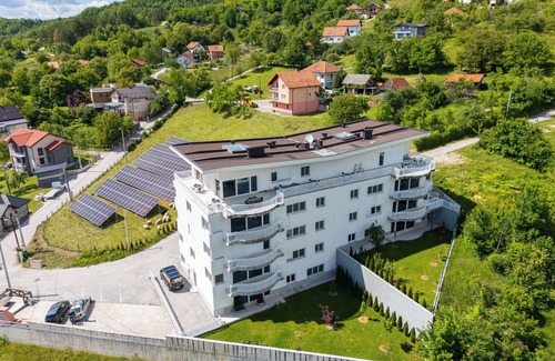 Vogosca Hotel | Sky Rise