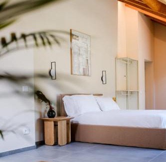 Tirano Apartment | Sky Room Square View - Bernina Experience