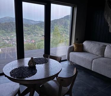 Slavske Ski Chalet | Sky Space Slavske Котеджі в горах з теплим басейном