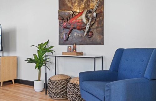 Oshkosh House | Sky & Stream Escape, n EAA AirVenture Oasis