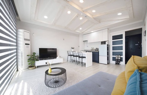 Downtown House | Sky-tary Pension