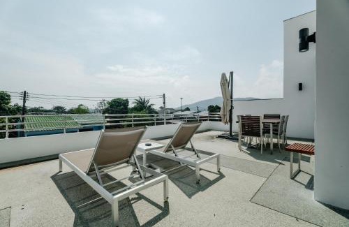 Ban Saiyuan Villa | Skyfall Pool Villa in Rawai