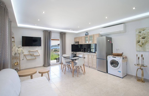 Skiathos Apartment | SkyFrame Apartments