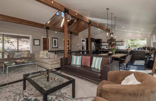 Incline Village Cabin | Skylake Serenity Retreat