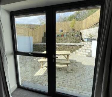 Trewarmett House | Skylark 4 bed Sleeps 8 with hot tub