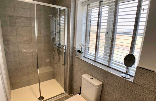 Bourton Cottage | Skylark Cottage - Bourton on the Water. Modern detached 3 bed property sleeps 6.