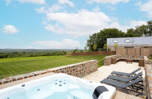 Holsworthy House | Skylark