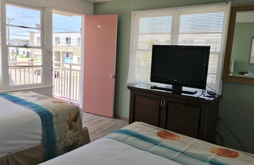 Wildwood Hotel | Skylark Resort Motel