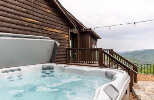 Lenoir House | Skyline Escape