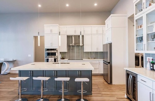 Eight Lakes House | Skyline Paradise 5 bed retreat