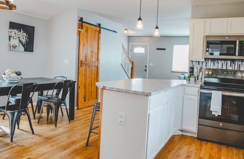 Canon City House | Skyline Retreat- 3bed/2 bath house