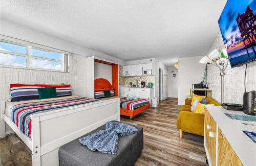 East Daytona Hotel | Skyline & Sand