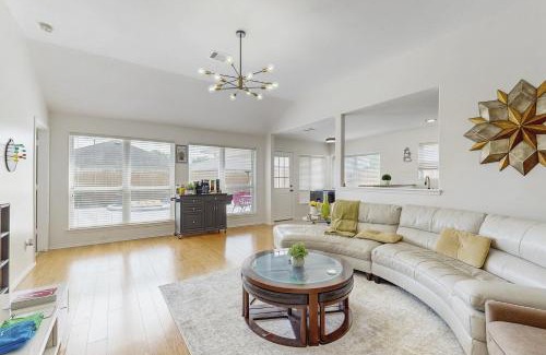 Clodine House | Skyline Stay