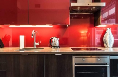 Toronto Entertainment District Apartment | Skyline Suites - Next to MTCC, ACC & CN Tower