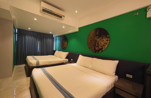 Sampaloc Hotel | Skyloft Hotel