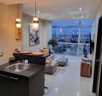 Guayaquil Apartment | SkyLuxe