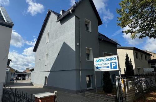 Waltersdorf House | SkyPension