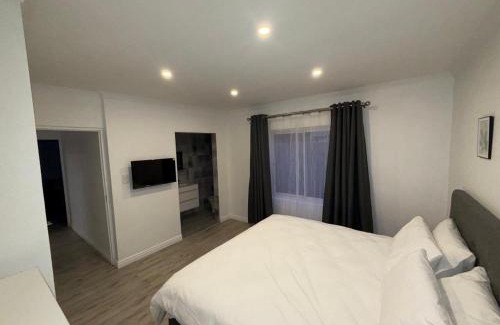 Melkbosstrand House | Skypool Guesthouse
