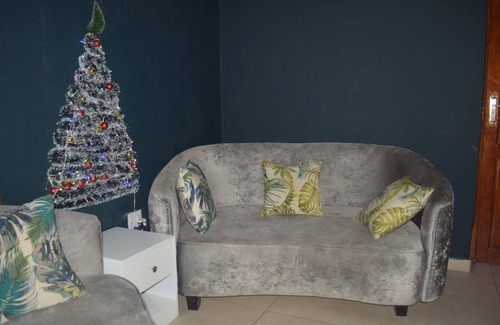 Greater Johannesburg Metropolitan Area House | Skypz Lodge