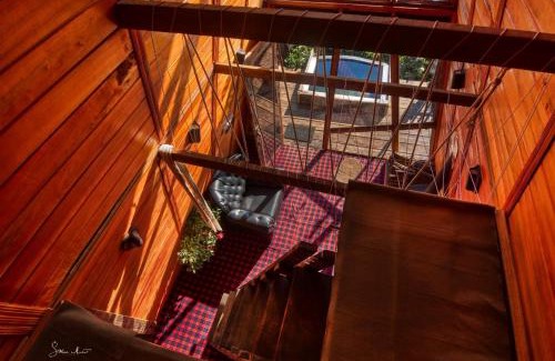 Nuwara Eliya Ski Chalet | Skyridge Twilight