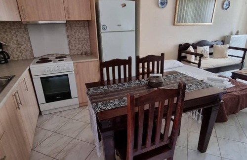 Skiros Apartment | Skyros Lithari Luxury - Poolside Retreat