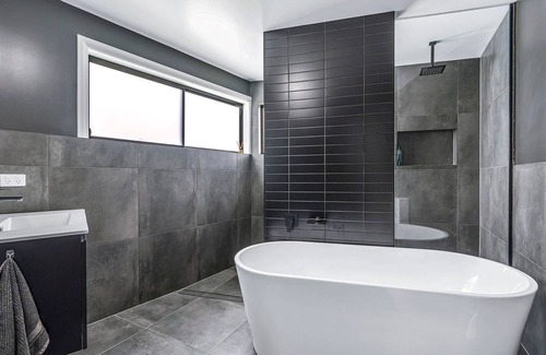 Lake Cathie House | Skyview - modern townhouse with roof top balcony