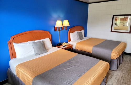 Prairie du Sac Hotel | Skyview Motel